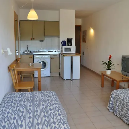 Hotel Estudios Montenova 3*